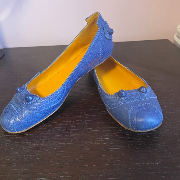 Balenciaga Flats - Picture 1 of 4